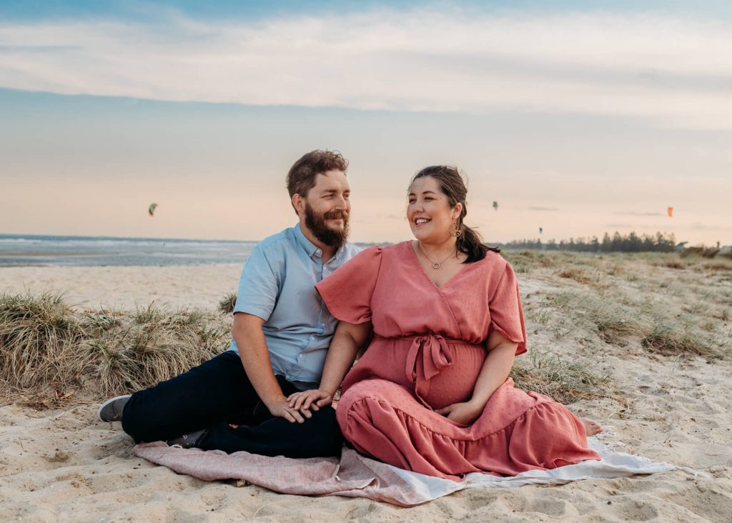 altona beach maternity photoshoot